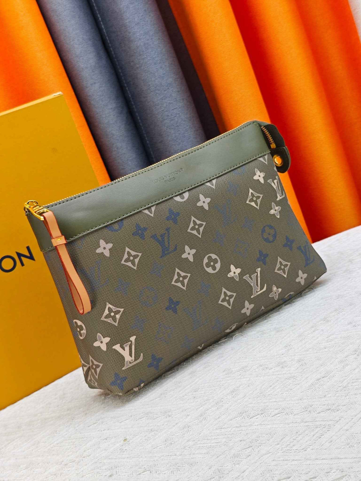 Voyage Pochete