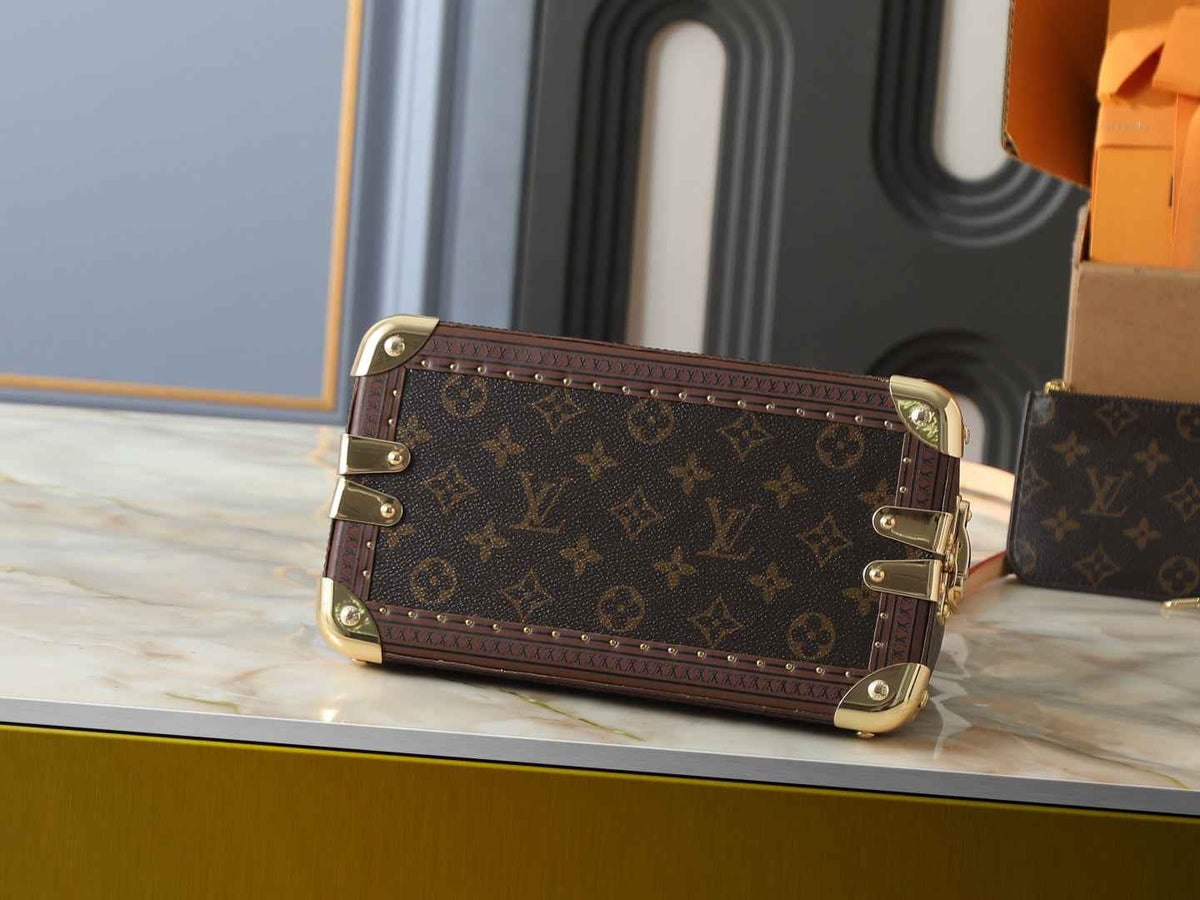 Alma Trunk Bag