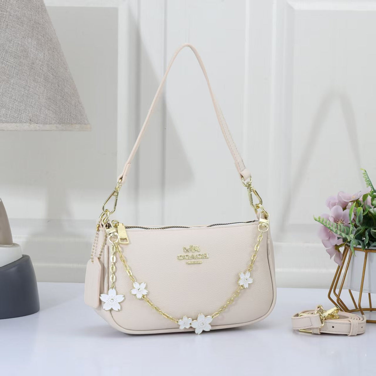 Teri Shoulder Bag