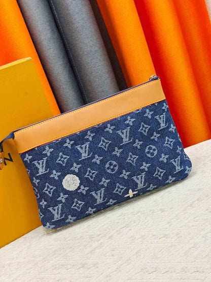 Voyage Pochete