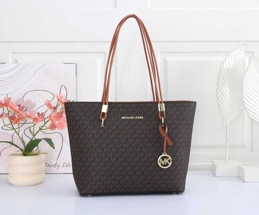 Quinn Large Tote Bag