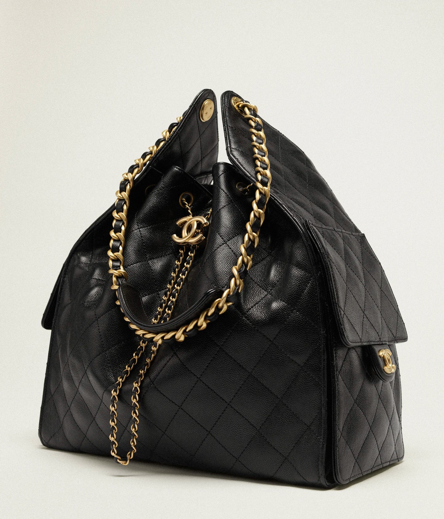 25 Small - Medium Handbag