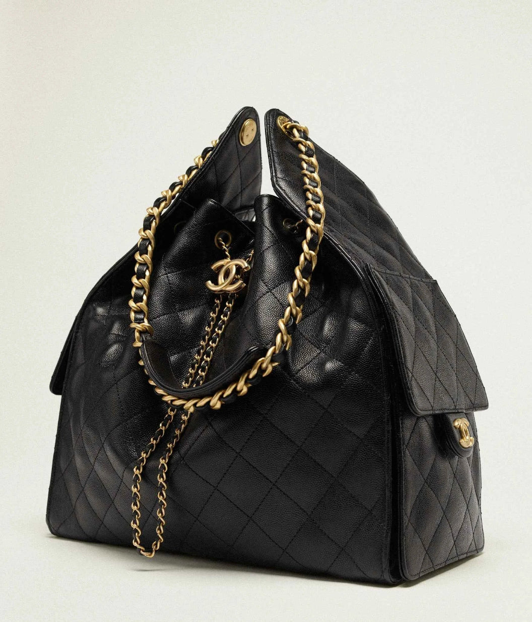 25 Small - Medium Handbag