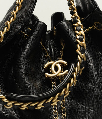 25 Small - Medium Handbag