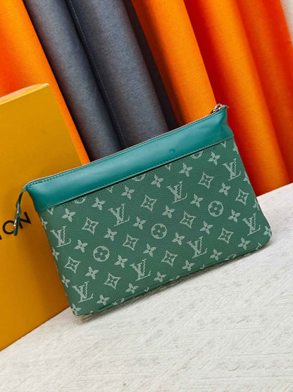 Voyage Pochete