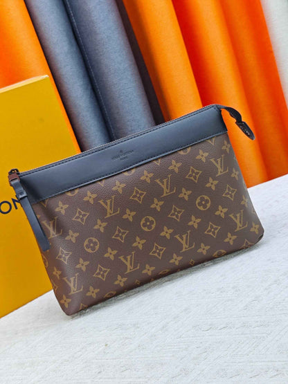 Voyage Pochete