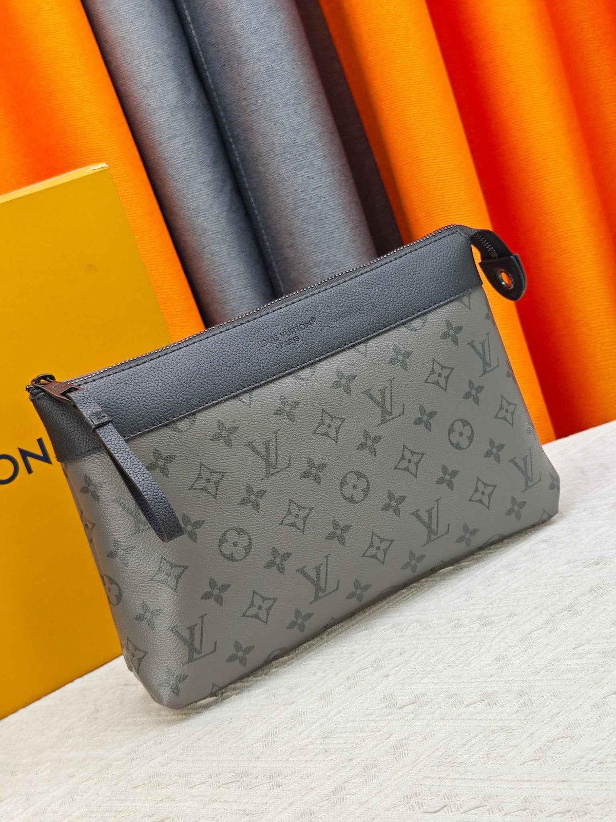 Voyage Pochete