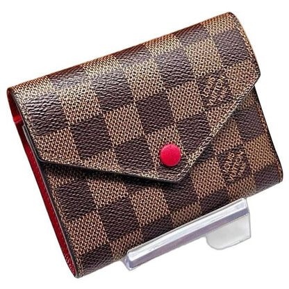 Victorine Wallet