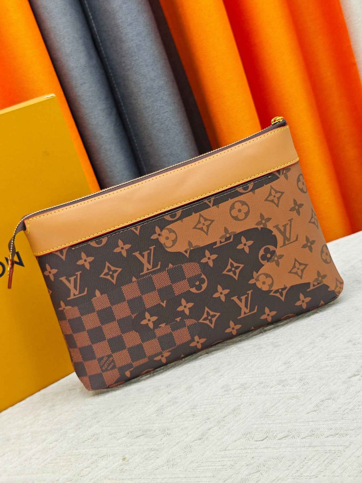 Voyage Pochete