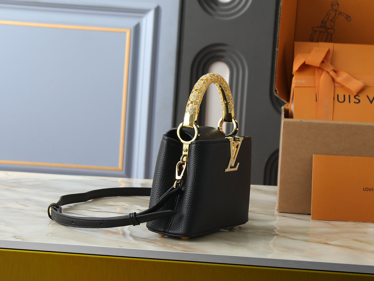 Capucines Bag