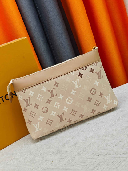 Voyage Pochete