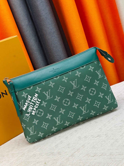 Voyage Pochete