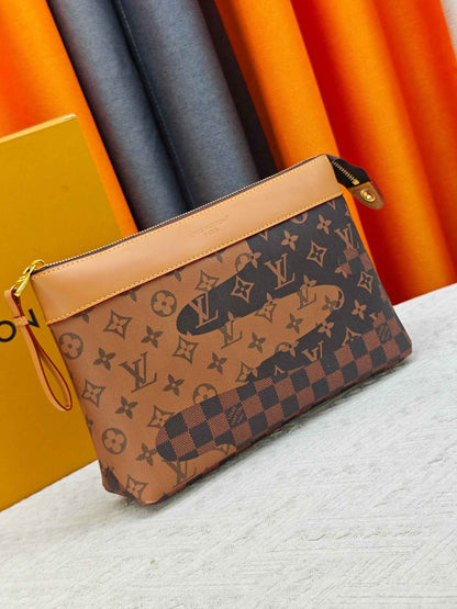 Voyage Pochete