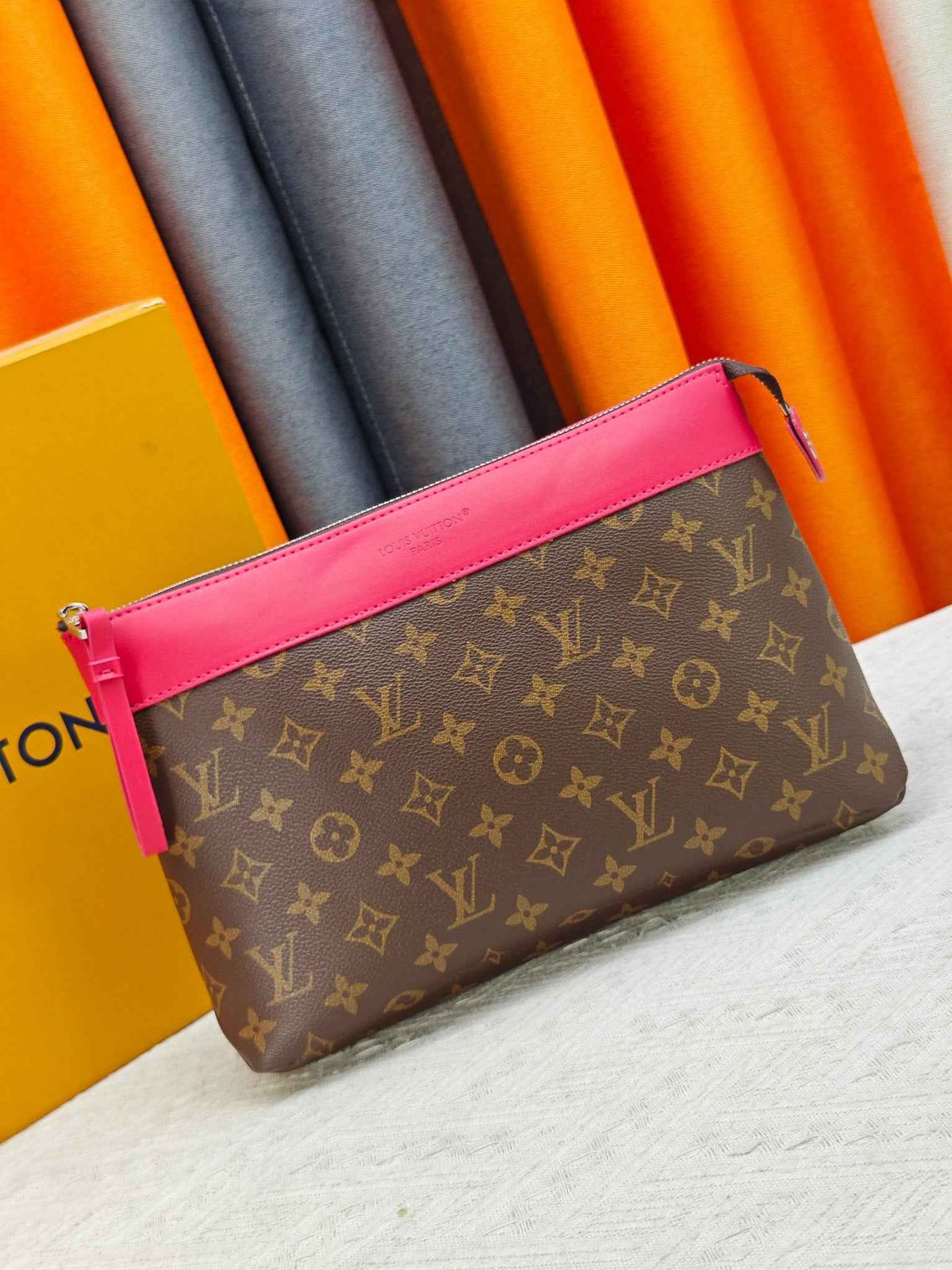 Voyage Pochete