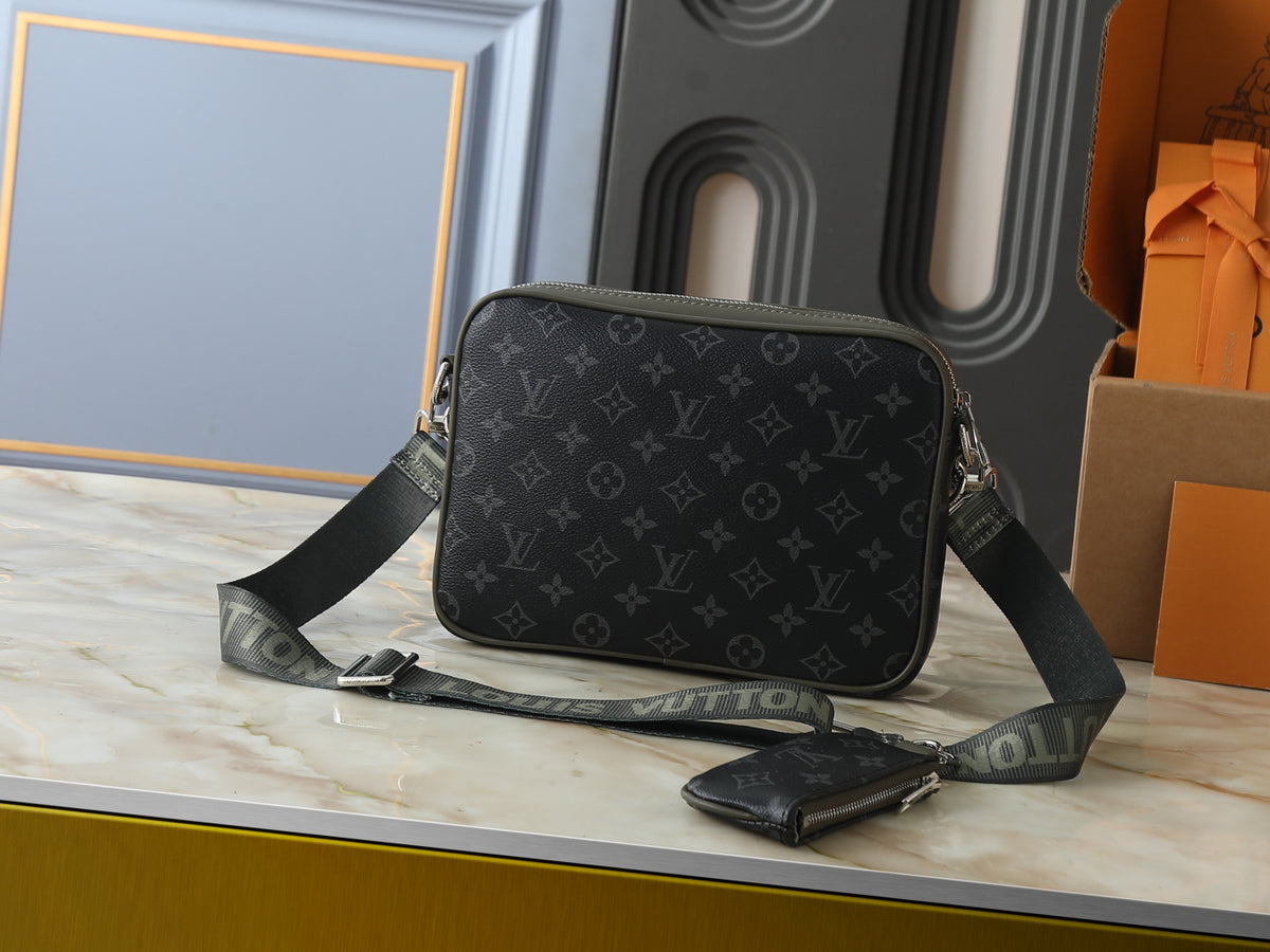 Trio Messenger Bag