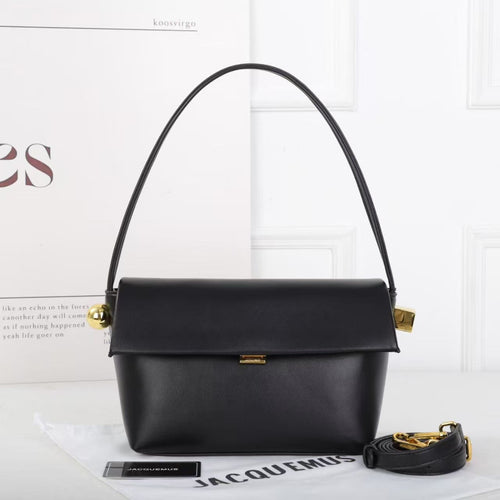 Le Rond Carre Shoulder Bag