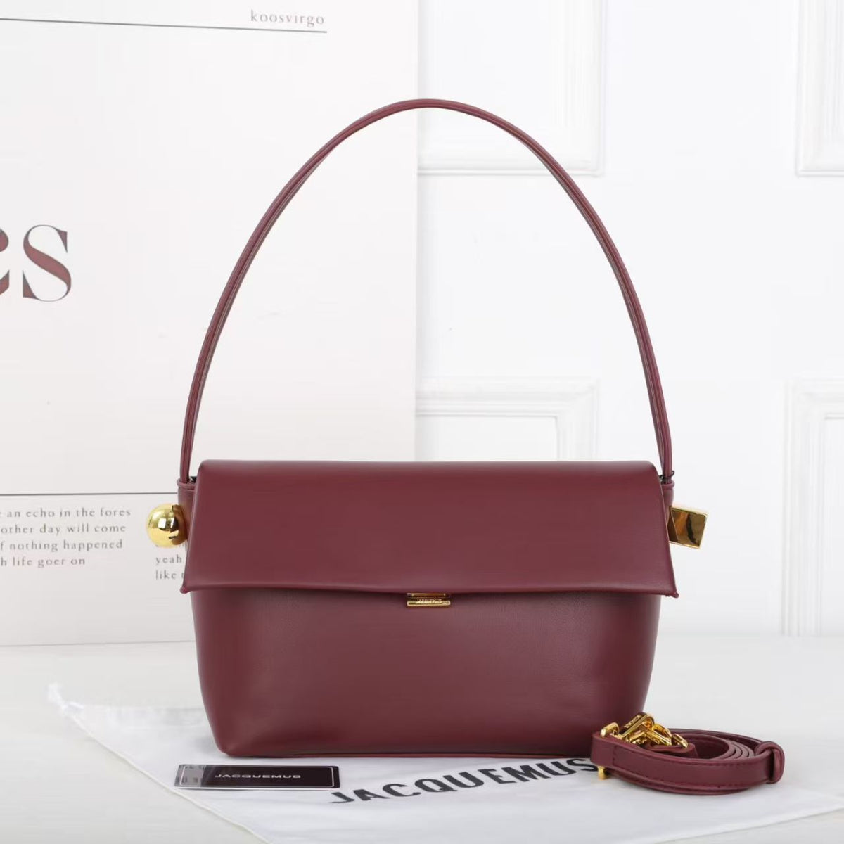 Le Rond Carre Shoulder Bag