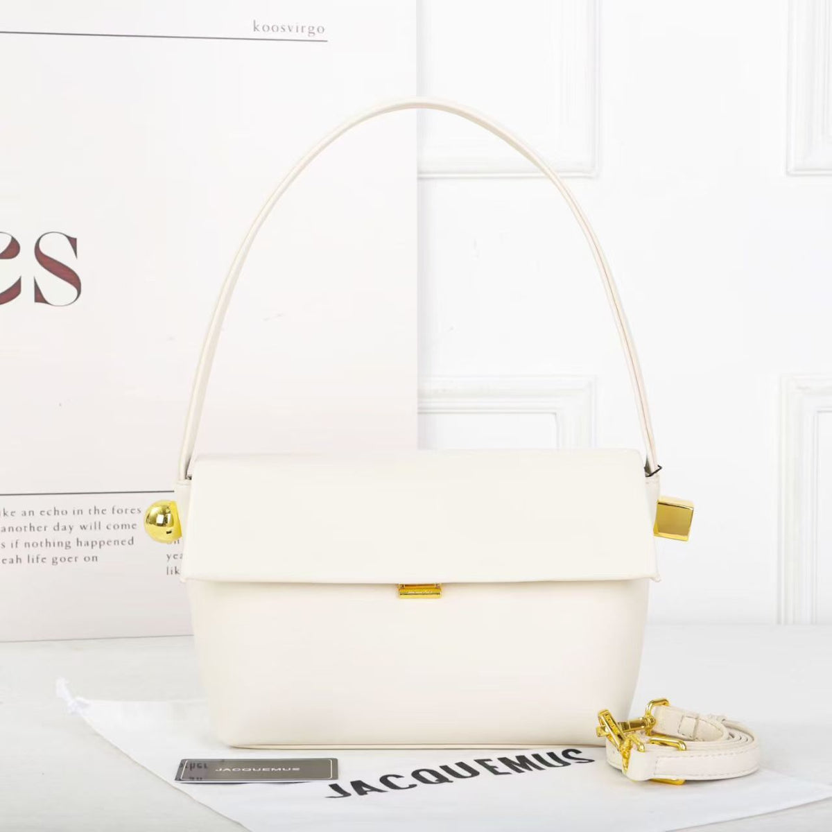 Le Rond Carre Shoulder Bag