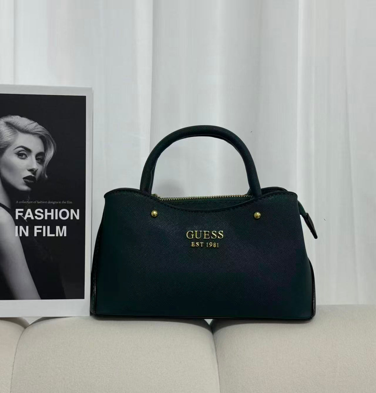 Small Girlfriend Satchel