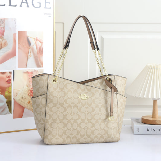 Jet Set Large Chain Tote